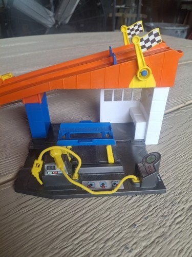 Hot wheels rooftop garage - wheels, da